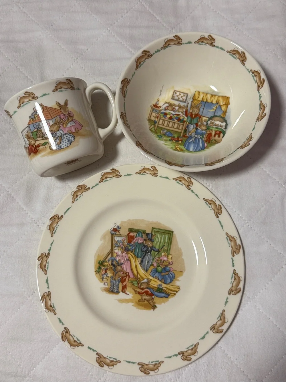 Children's Bunny Royal Doulton Dinnerware Set - Cream